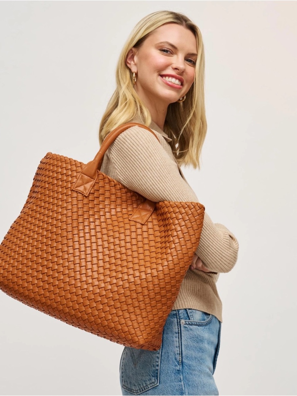 Ithaca woven vegan leather tote - Picture 3 of 3